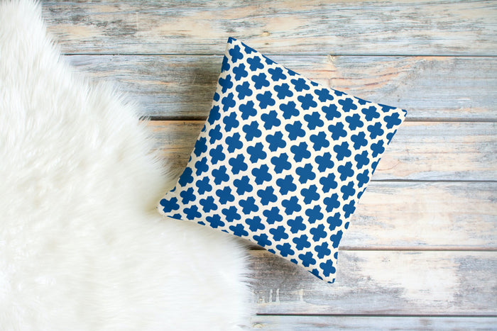 Arabesque Outdoor Pillows Blue & Cream