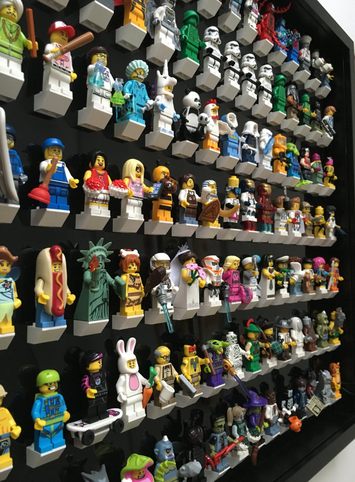 105 Lego Minifigures black edition black frame display - Lego Minifigures Display