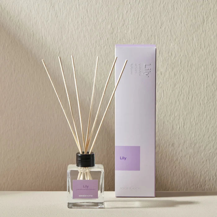 Diffuseur de parfum à bâtonnets Karaca Home Lily, 100 ml