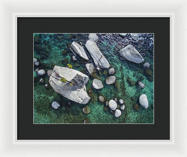 14.000" x 10.500" / White / Black