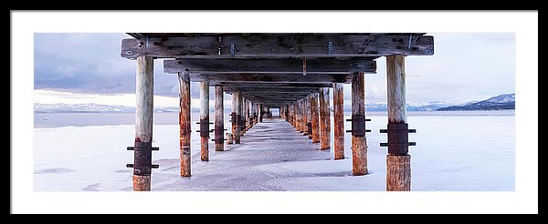 40.000" x 13.375" / Black / White