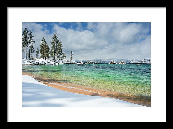 16.000" x 10.625" / Black / White