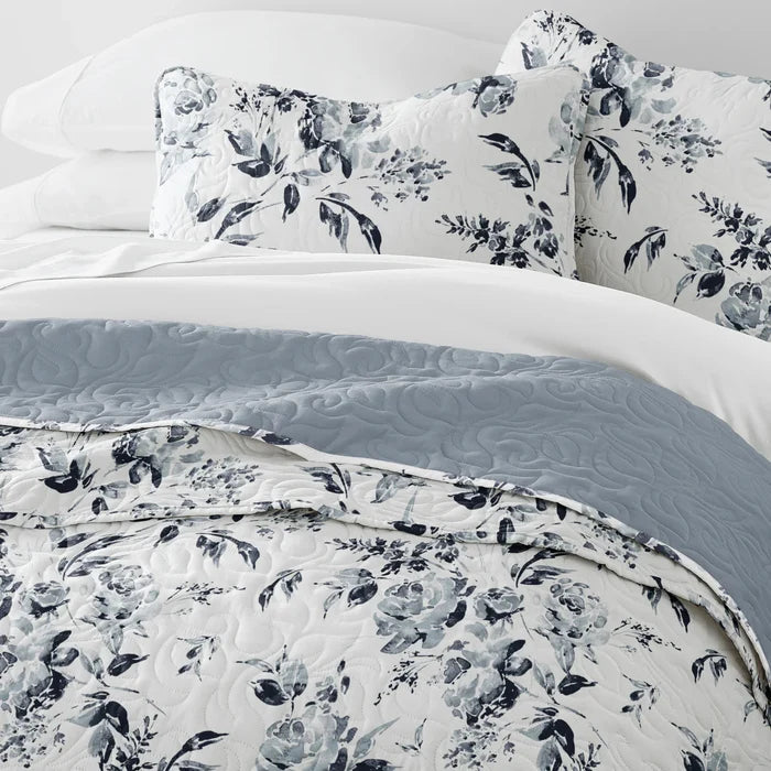 Rose Garden Patterned Quilted Coverlet Set