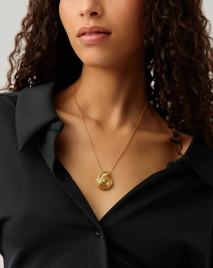 Spiral Large Pendant Necklace | 18k Gold Plated Necklaces Missoma