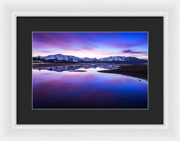 14.000" x 9.375" / White / Black